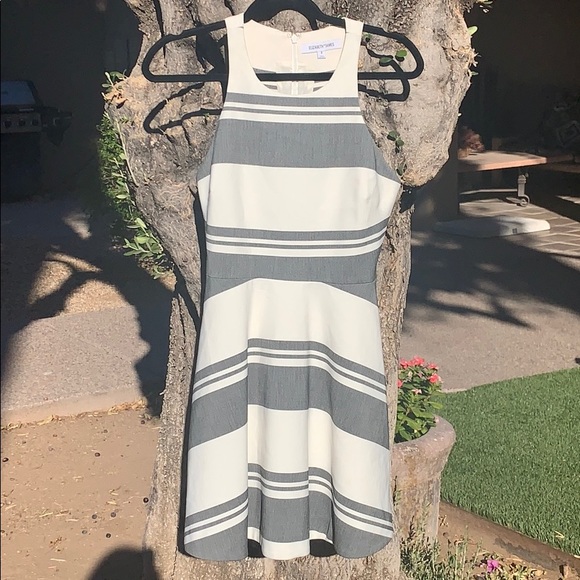 Elizabeth and James Dresses & Skirts - Elizabeth and James dress